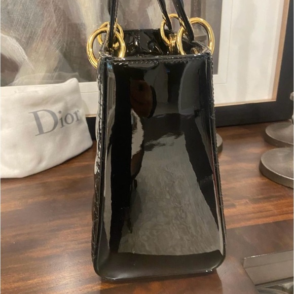 Medium lady Dior - Picture 7 of 8